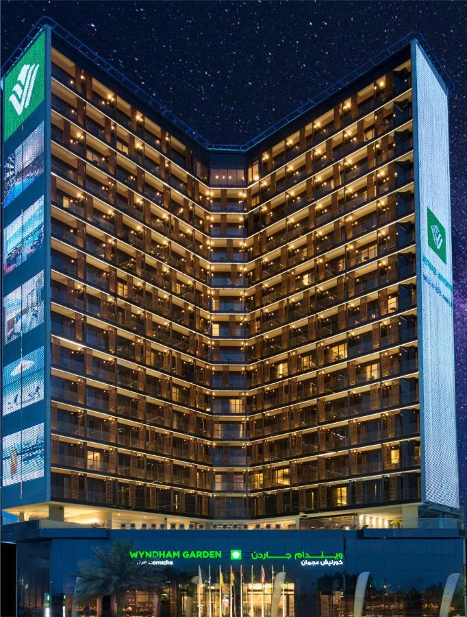 Hotel Wyndham Garden Ajman Corniche Exterior foto